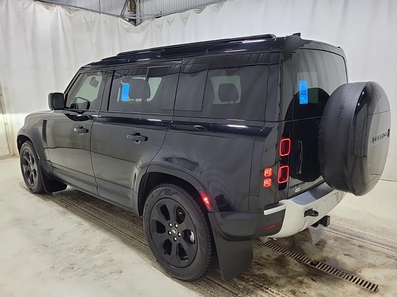 Land Rover Defender 110 P300 S, снимка 4 - Автомобили и джипове - 53170819