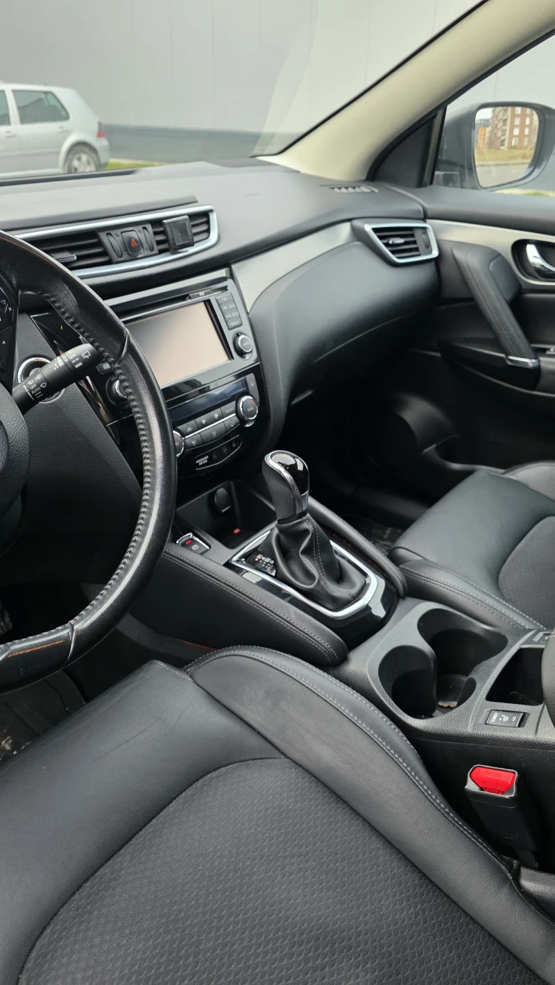 Nissan Qashqai, снимка 7 - Автомобили и джипове - 53239149