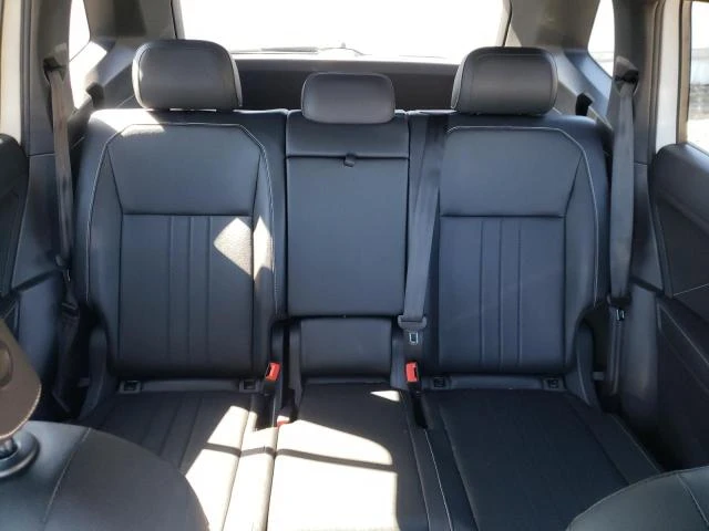 VW Tiguan SE R-LINE BLACK* ПАНОРАМА* ПОДГРЕВИ* 4x4 - изображение 10