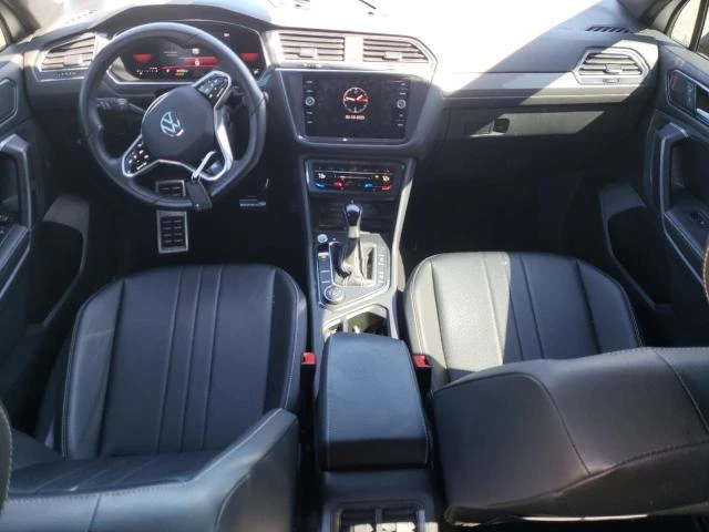 VW Tiguan SE R-LINE BLACK* ПАНОРАМА* ПОДГРЕВИ* 4x4 - изображение 8