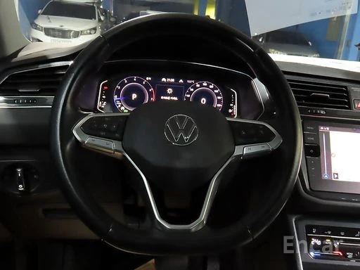 VW Tiguan Allspace 2.0 TSI Prestige | ОБДУХВАНЕ. | 360 КАМЕРА | , снимка 8 - Автомобили и джипове - 54914864
