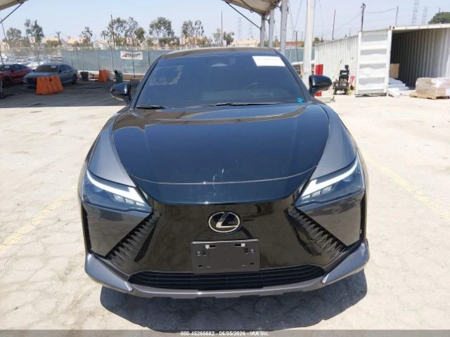 Lexus RZ 450E Premium, снимка 5 - Автомобили и джипове - 55120505