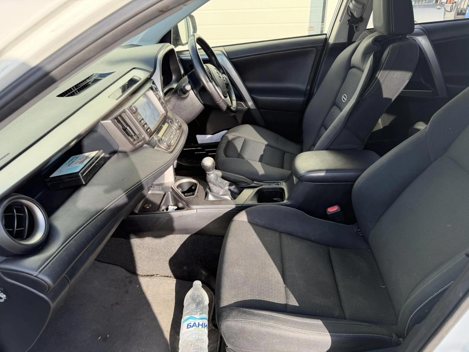 Toyota Rav4 2.0 D-4D 143кс НА ЧАСТИ , снимка 10 - Автомобили и джипове - 52982321