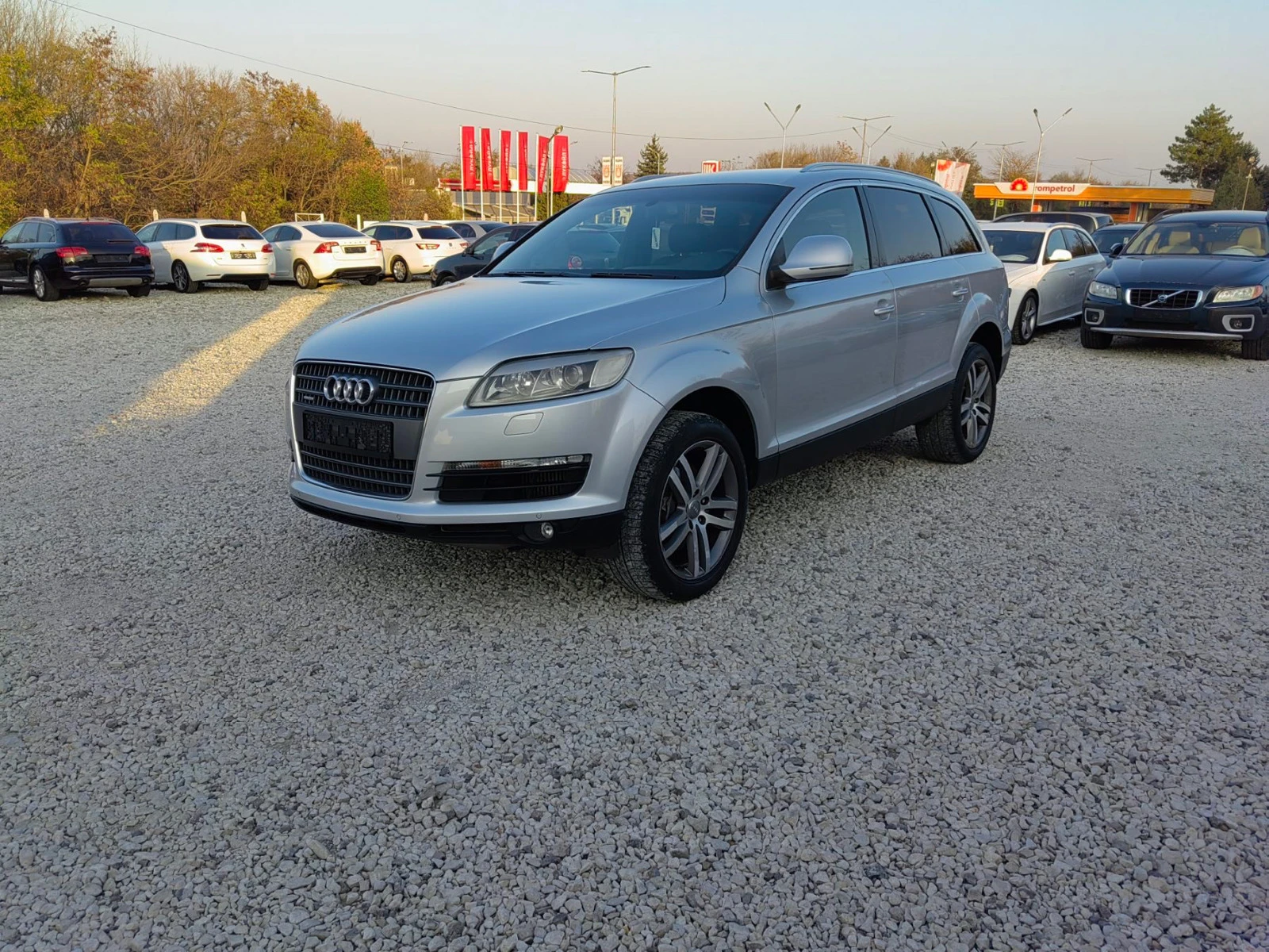 Audi Q7 3.0tdi S-LINE*4x4*DVD*UNIKAT* - изображение 2