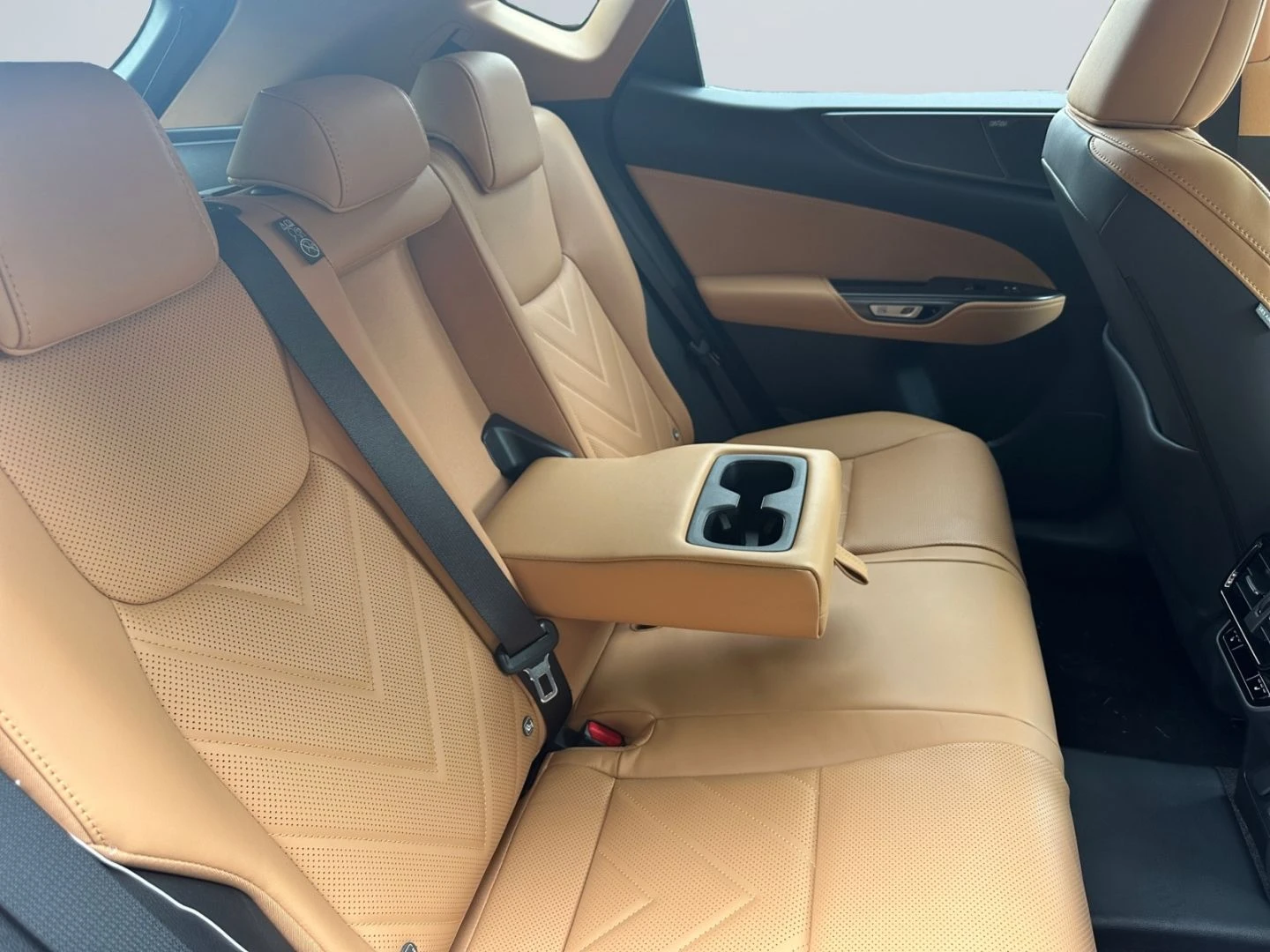 Lexus NX 450 h+ /!/2.5PHEV/309HP/LUXURY/4x4/HUD/360/711b | Mobile.bg   16