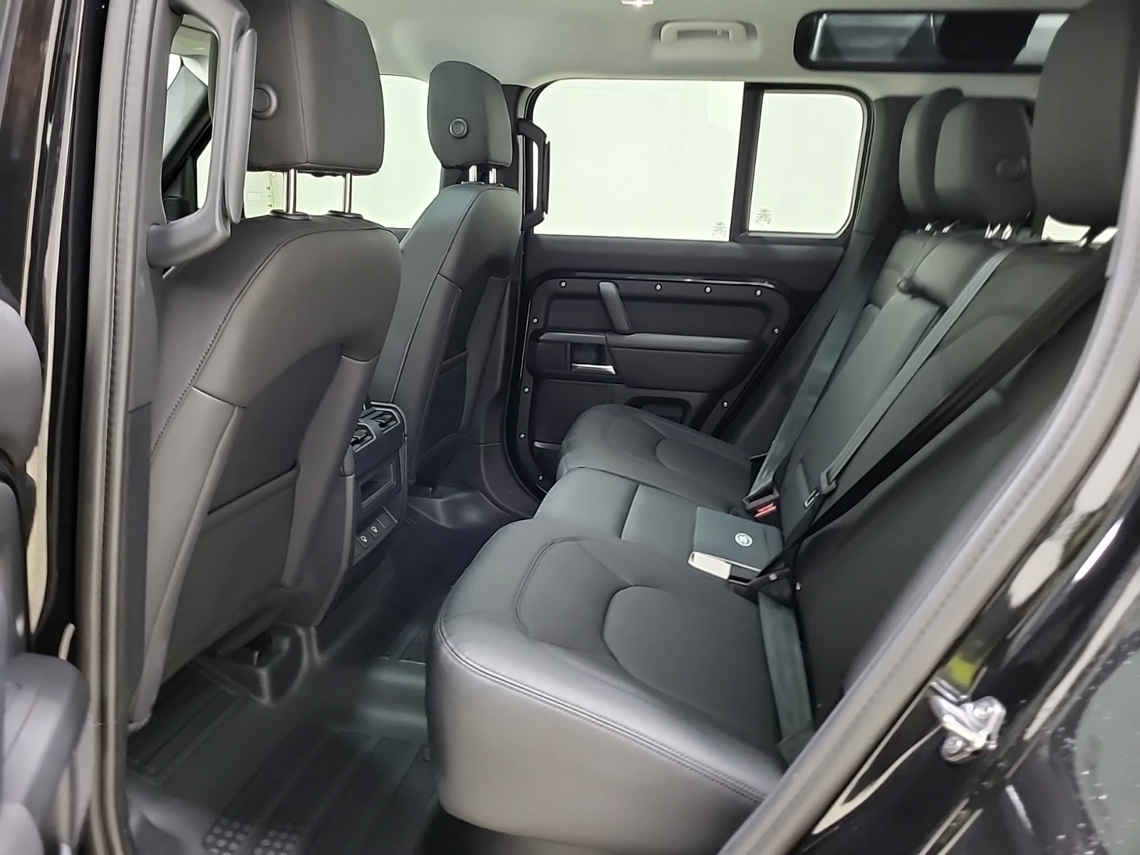 Land Rover Defender 110 P300 S | Mobile.bg � ����������� 11