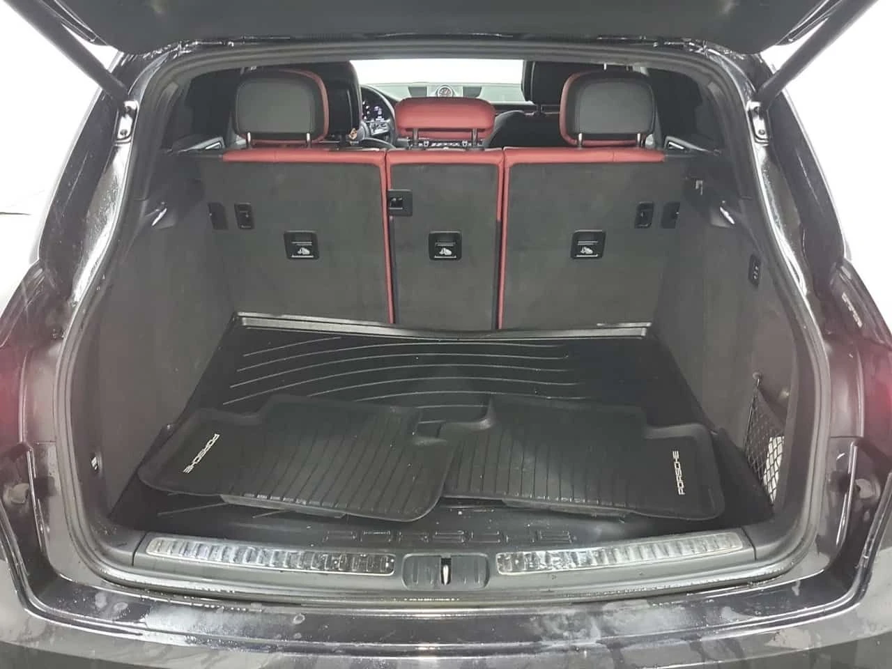 Porsche Macan GTS | AWD | 2 КЛЮЧА | ПОДГРЕВИ | CARFAX - изображение 6