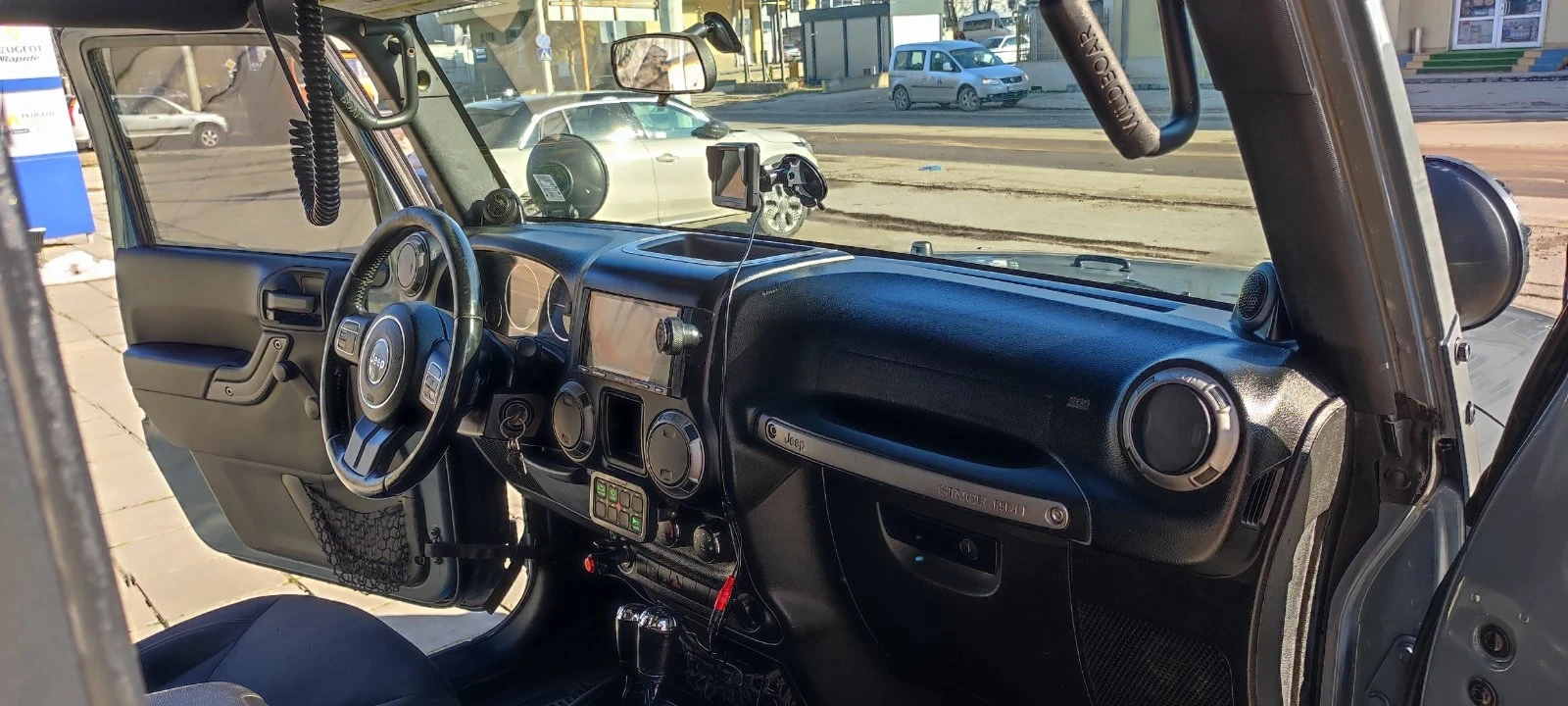 Jeep Wrangler, снимка 15 - Автомобили и джипове - 53895267