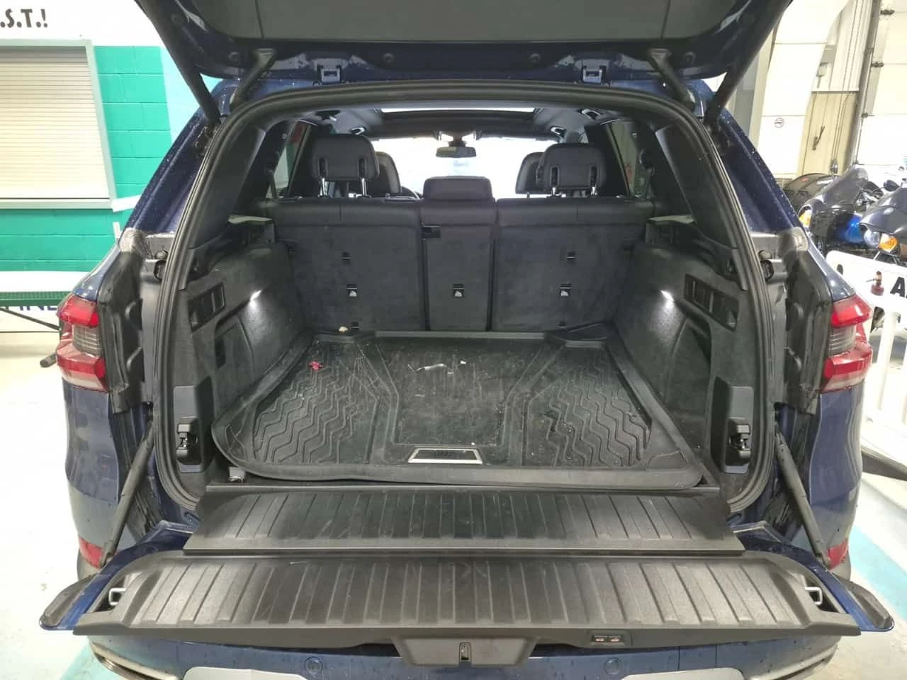 BMW X5 * XDRIVE40I * ЛАЗЕРИ * H/K * HEAD-UP * CARFAX, снимка 14 - Автомобили и джипове - 54197615