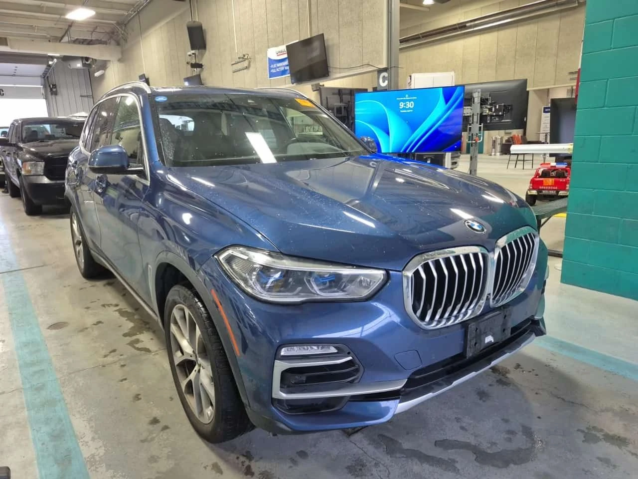 BMW X5 * XDRIVE40I * ЛАЗЕРИ * H/K * HEAD-UP * CARFAX, снимка 2 - Автомобили и джипове - 54197615
