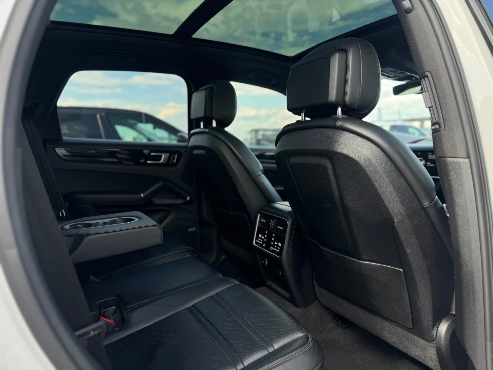 Porsche Cayenne GTS , снимка 11 - Автомобили и джипове - 54566858