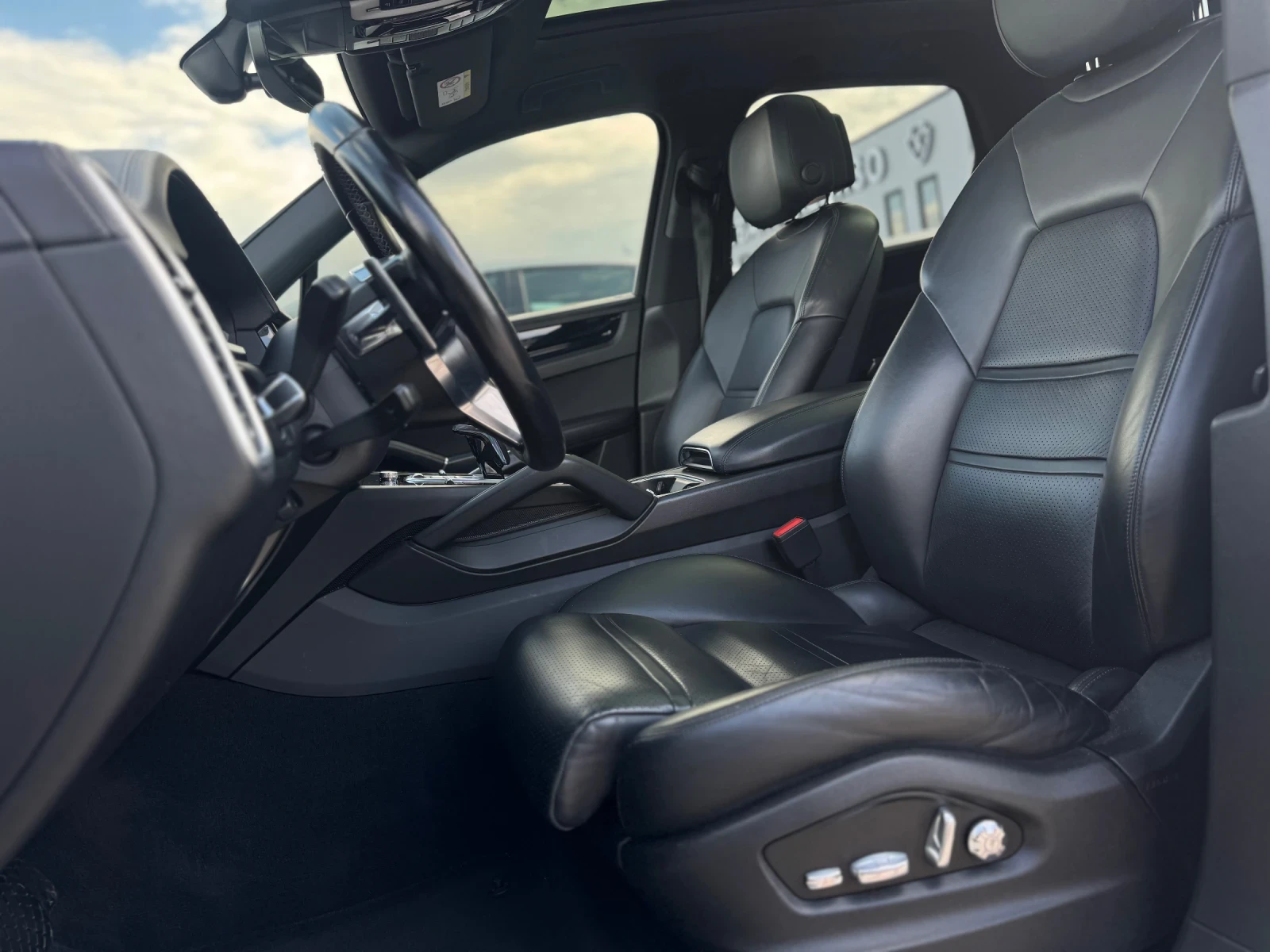 Porsche Cayenne GTS , снимка 9 - Автомобили и джипове - 54566858
