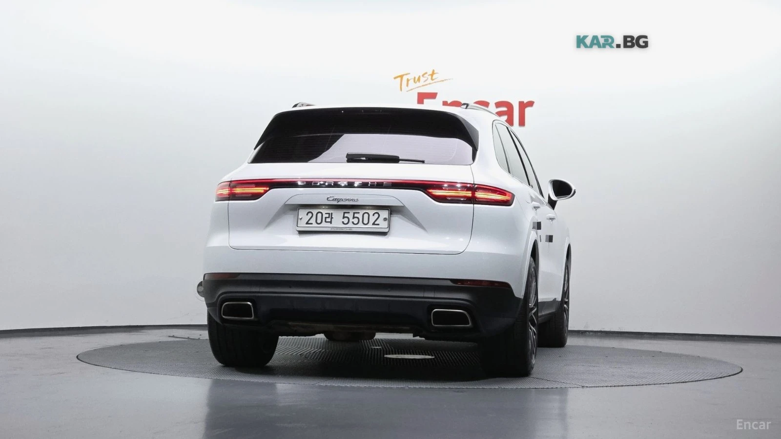 Porsche Cayenne * 3.0* КОЖА* ПОДГРЕВ* ПАНОРАМА* КАМЕРА* , снимка 4 - Автомобили и джипове - 54914561