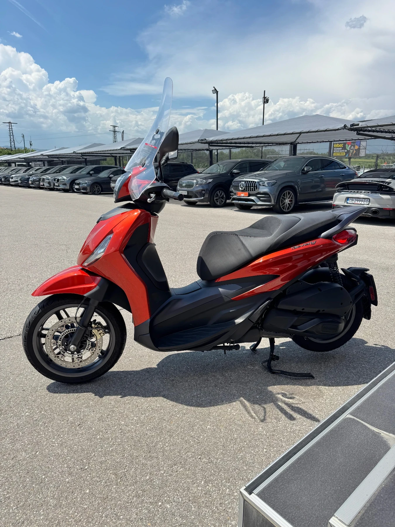 Piaggio Beverly 300S-ABS-ASR-KEYLESS-LED-TOP, снимка 5 - Мотоциклети и мототехника - 54879006