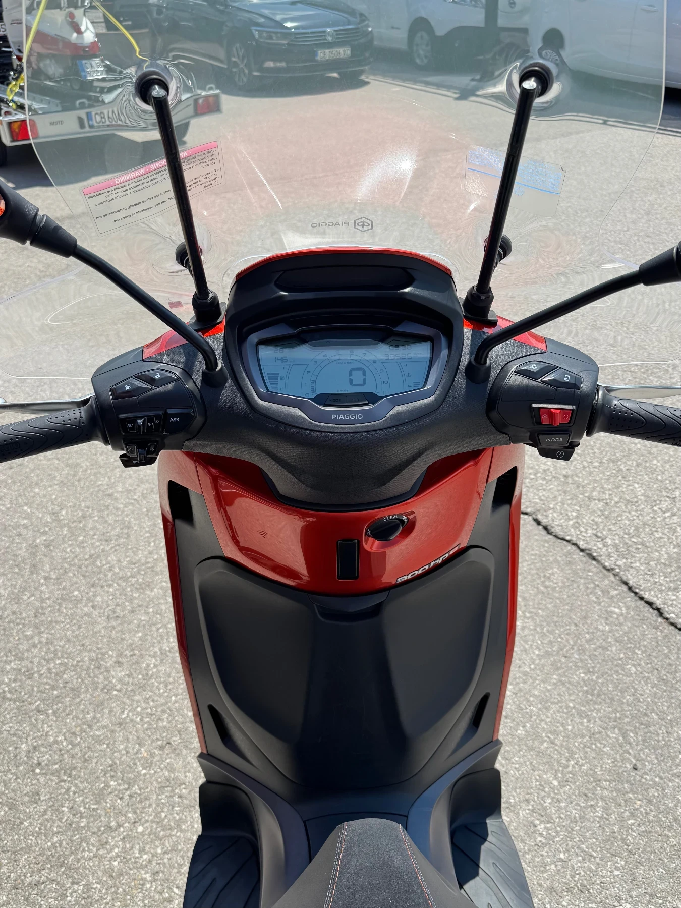 Piaggio Beverly 300S-ABS-ASR-KEYLESS-LED-TOP, снимка 15 - Мотоциклети и мототехника - 54879006