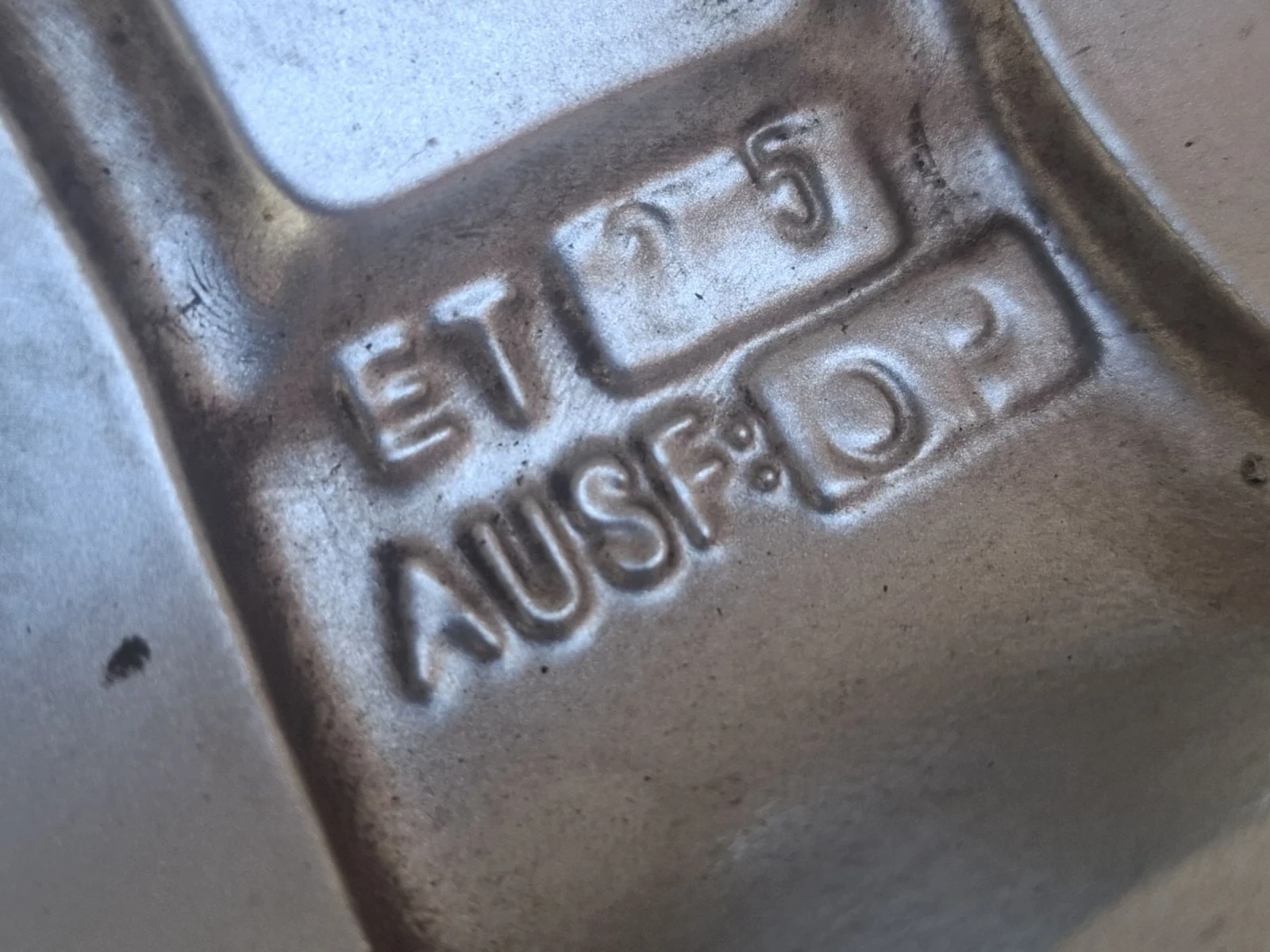 ������ | Mobile.bg � ����������� 8