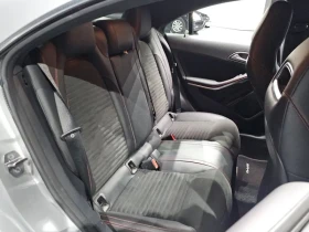 Mercedes-Benz CLA 220 Amg Line, снимка 11