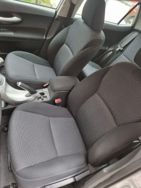 Toyota Auris * 1.6* 132PS* Multimedia* Xenon* , снимка 9
