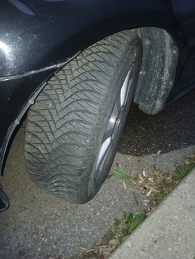 Toyota Avensis - 1234 € / 2413.49 лв. - 40123154 4