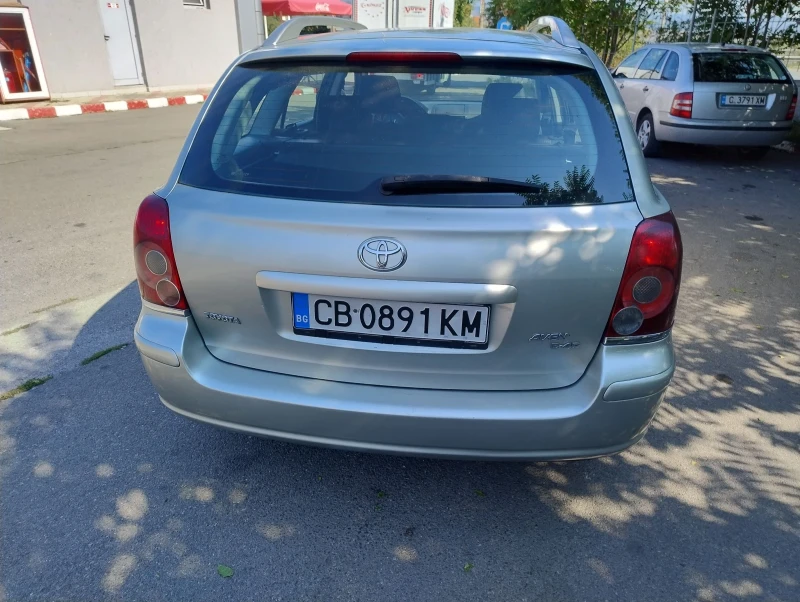 Toyota Avensis 2.0d2d клима, снимка 12 - Автомобили и джипове - 47319914