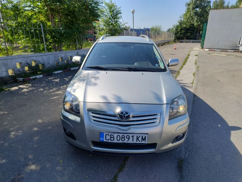 Toyota Avensis 2.0d2d клима, снимка 5 - Автомобили и джипове - 47540826