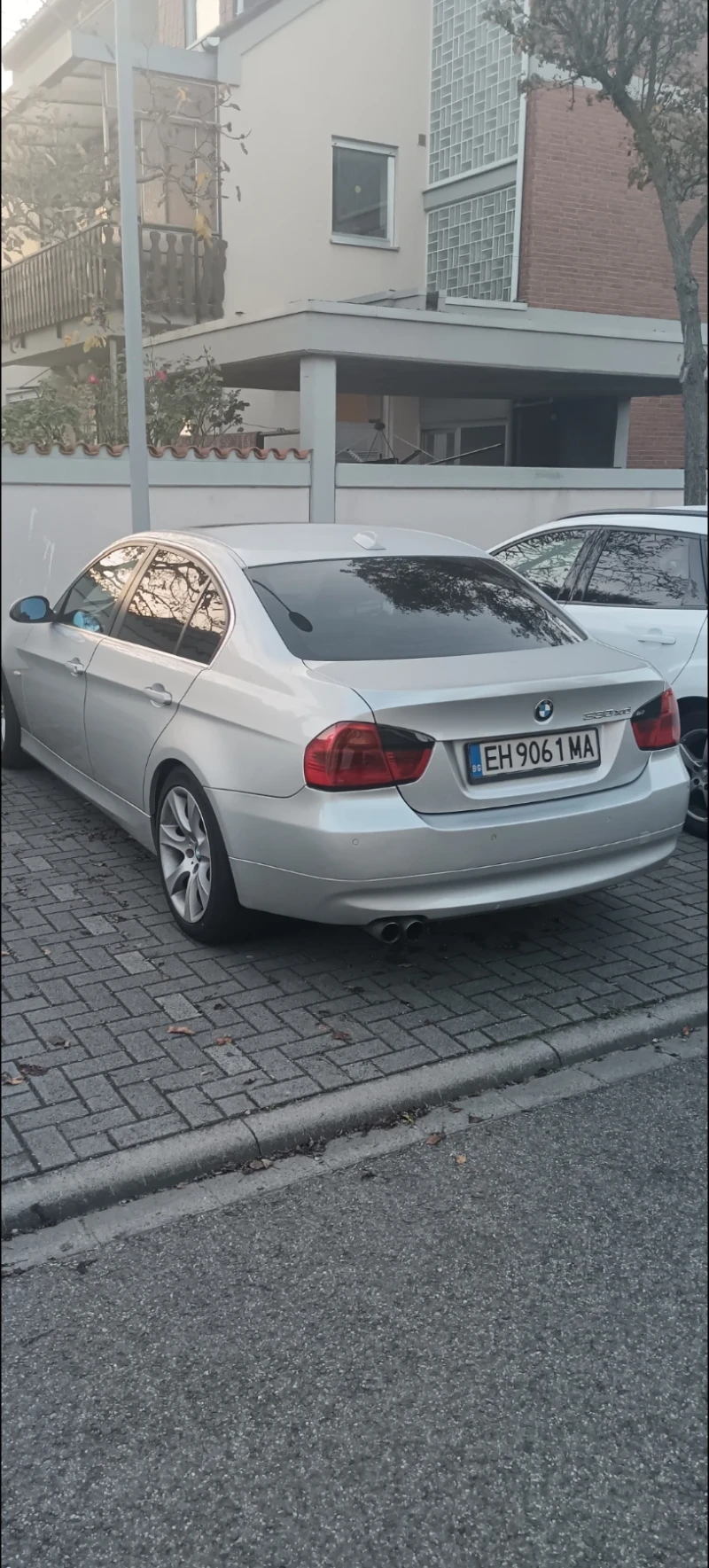 BMW 330, снимка 2 - Автомобили и джипове - 48908442