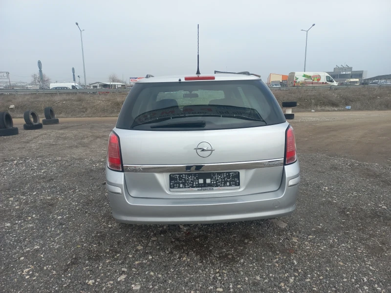 Opel Astra 1, 6 i, снимка 3 - Автомобили и джипове - 49289240