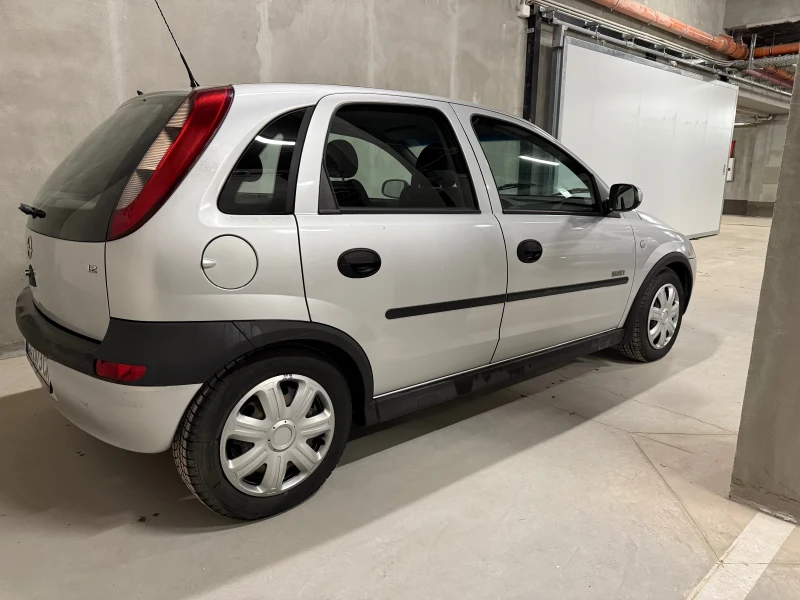 Opel Corsa 1.2 климатик автомат, снимка 4 - Автомобили и джипове - 49515787