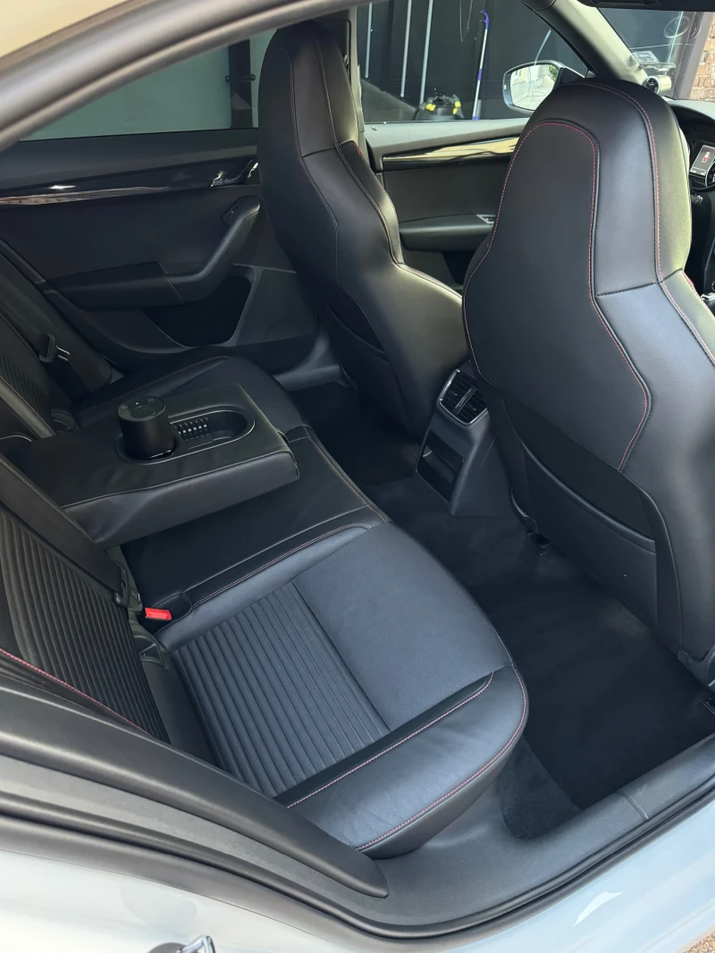Skoda Octavia Vrs Tsi Revo 3, снимка 10 - Автомобили и джипове - 51707760