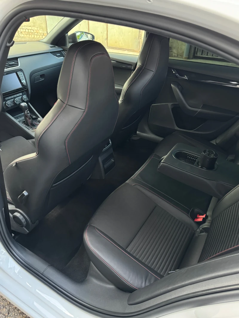 Skoda Octavia Vrs Tsi Revo 3, снимка 9 - Автомобили и джипове - 51707760