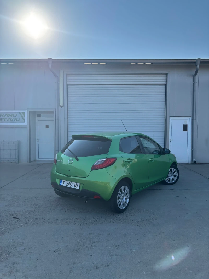 Mazda 2 1.3 86HP KLIMA AVTOPILOT PODGREV, снимка 4 - Автомобили и джипове - 51365061
