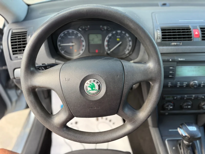 Skoda Octavia 1.9TDI* DSG* ШИБИДАХ* ТОП * , снимка 11 - Автомобили и джипове - 51567628