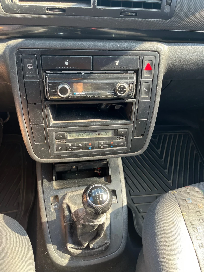 VW Sharan, снимка 6 - Автомобили и джипове - 52641600