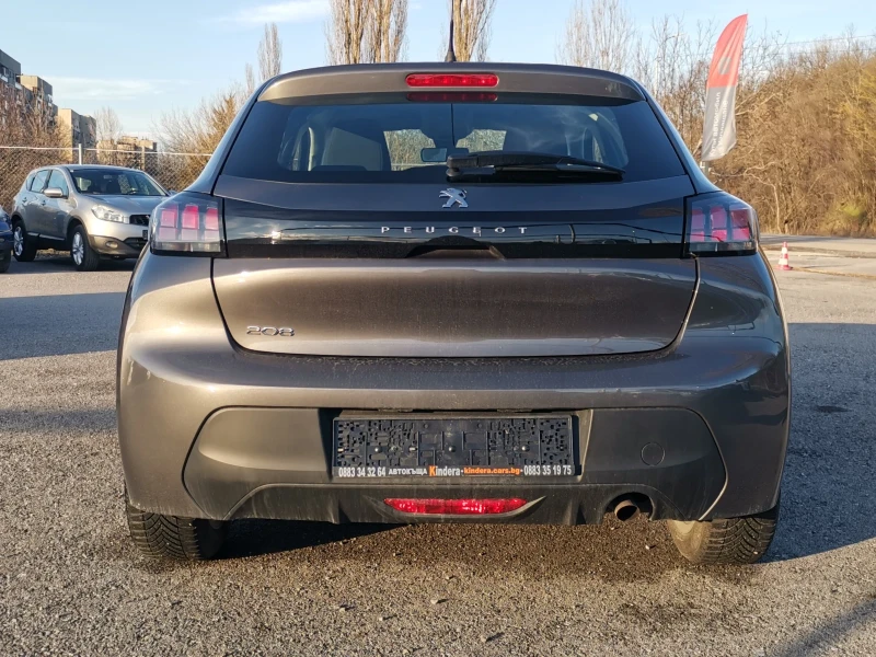 Peugeot 208 NEW 1.2i EURO6, снимка 4 - Автомобили и джипове - 53414712
