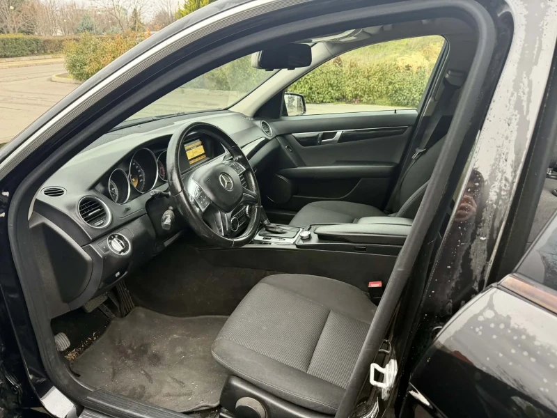 Mercedes-Benz C 200, снимка 6 - Автомобили и джипове - 53529826