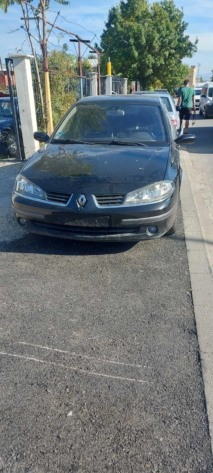 Renault Laguna 2.2 дци ръчка, снимка 1 - Автомобили и джипове - 44693333