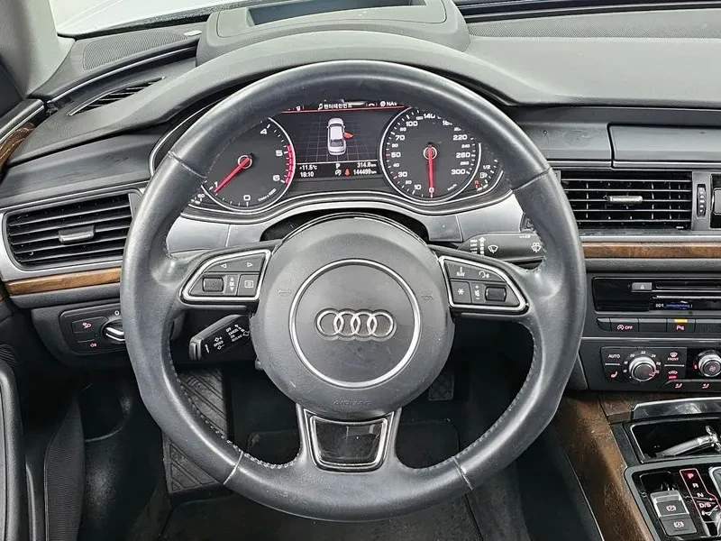 Audi A6 2.0 TDI Dynamic, снимка 12 - Автомобили и джипове - 53043115