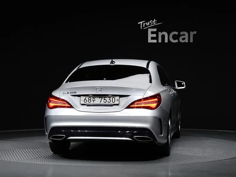 Mercedes-Benz CLA 220 Amg Line, снимка 4 - Автомобили и джипове - 55059090