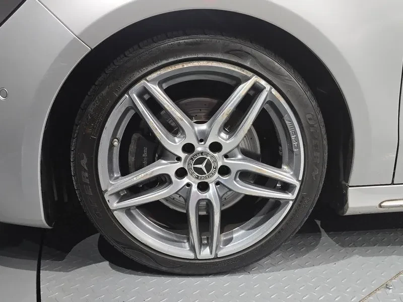 Mercedes-Benz CLA 220 Amg Line, снимка 5 - Автомобили и джипове - 55059090