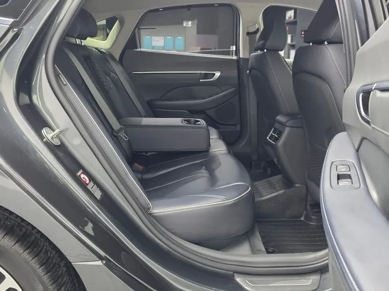 Hyundai Sonata 1.6 Turbo Inspiration, снимка 12 - Автомобили и джипове - 55803371