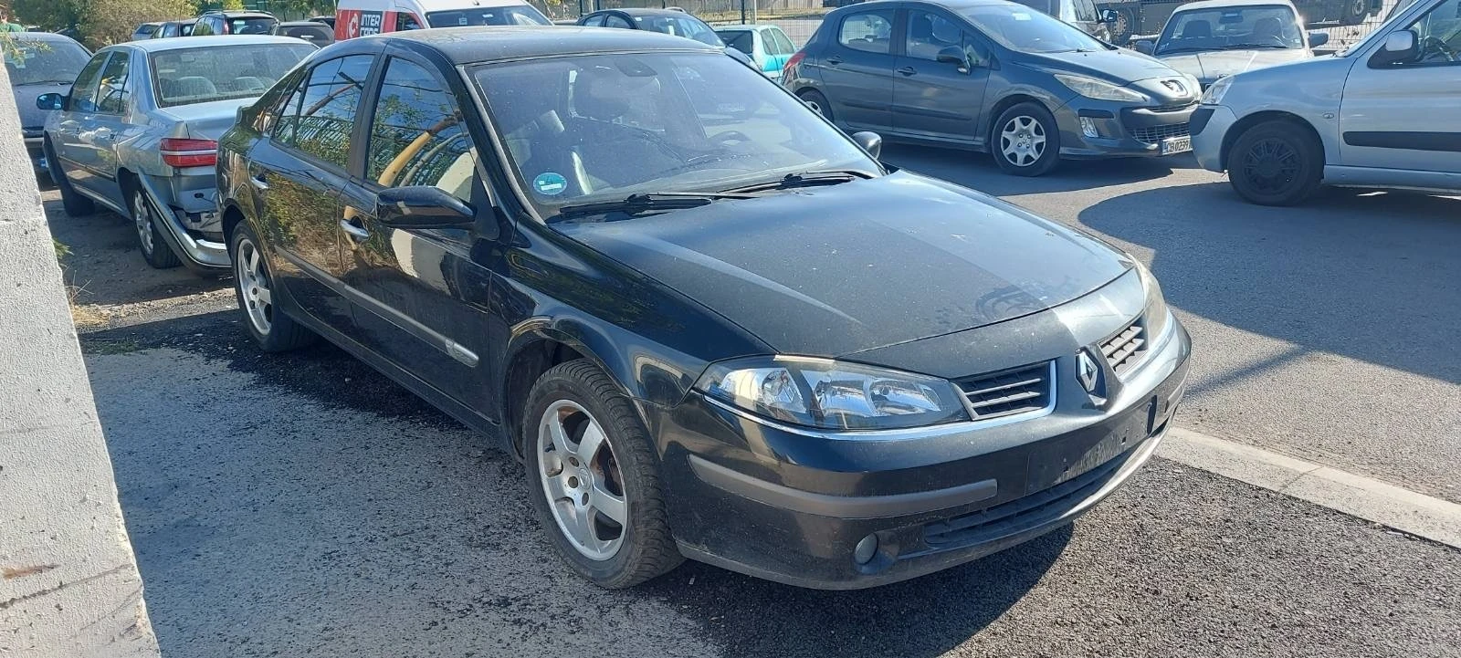 Renault Laguna 2.2 дци ръчка - изображение 2