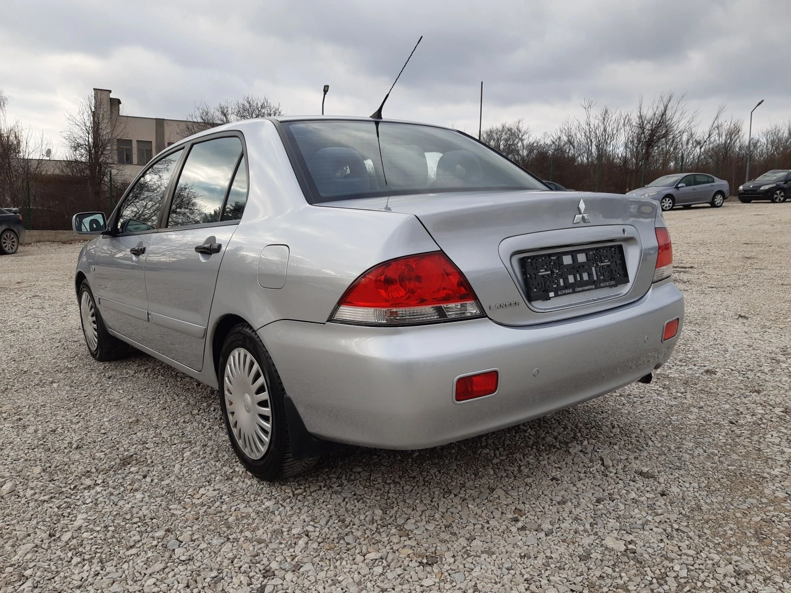 Mitsubishi Lancer 1.6I AVTOMAT - изображение 4