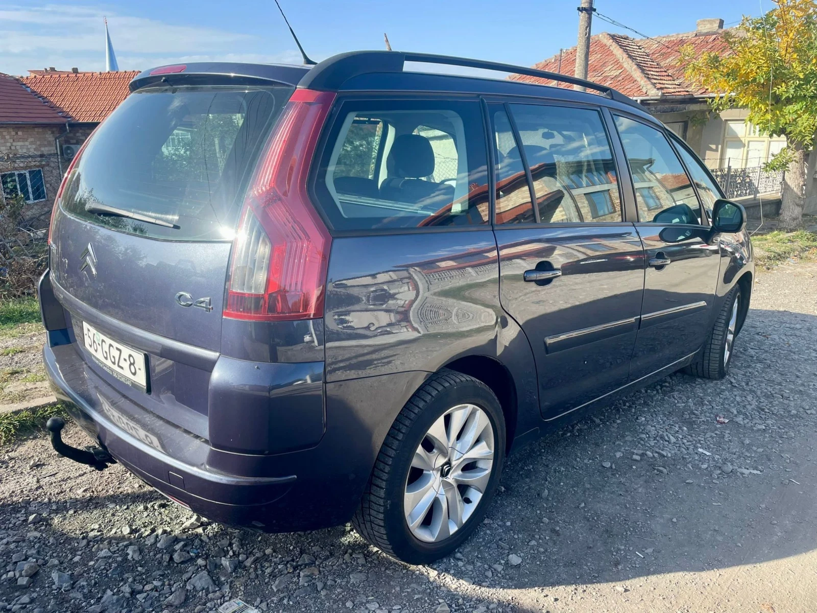 Citroen Grand C4 Picasso 1.8ГАЗ евро4 - изображение 4