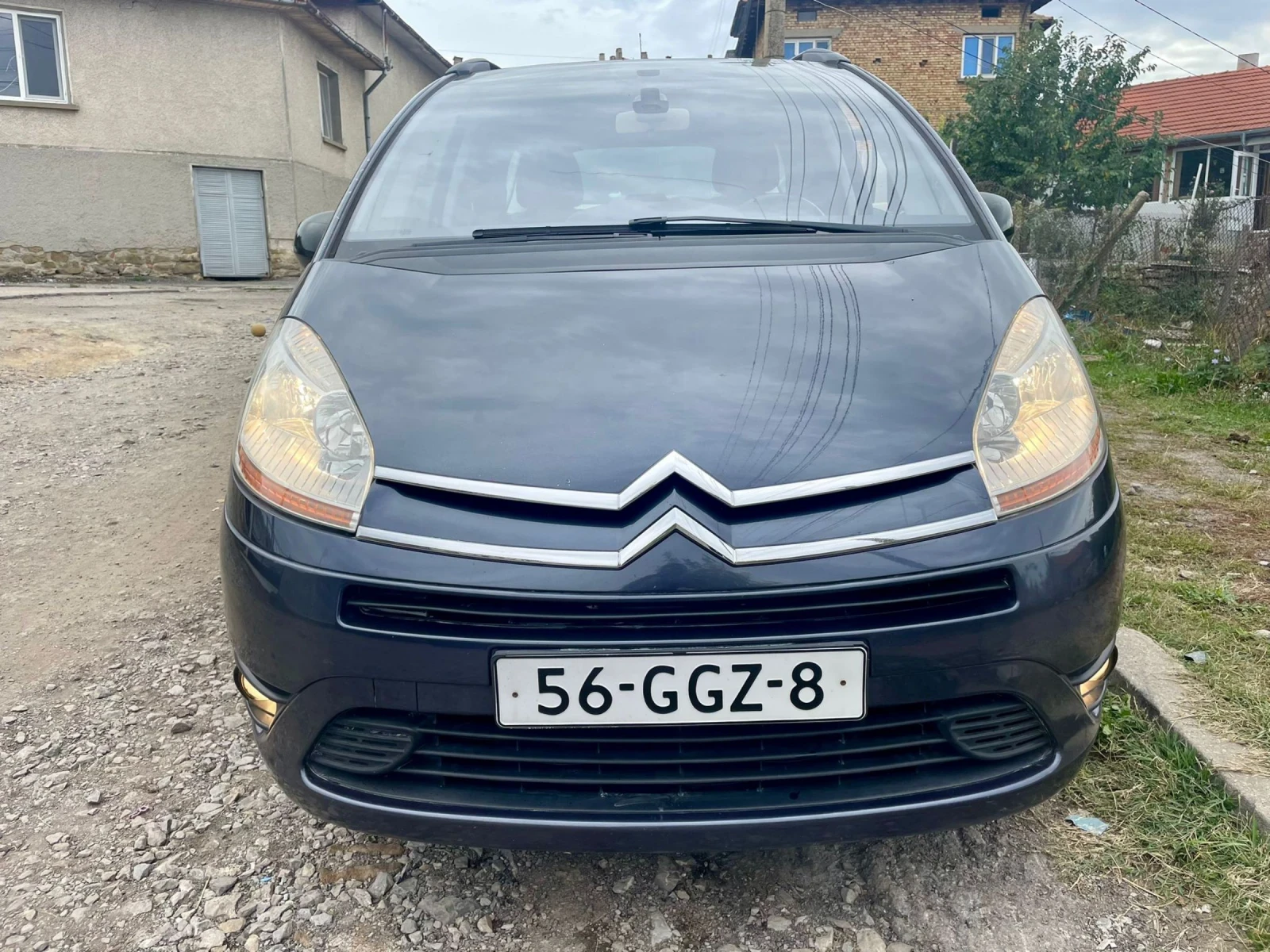 Citroen Grand C4 Picasso 1.8ГАЗ евро4 - изображение 3