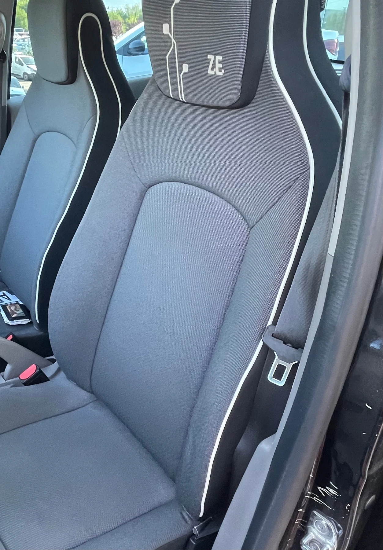 Renault Zoe 218лв на месец///Intens/// Bose /// continental  | Mobile.bg — изображение 12