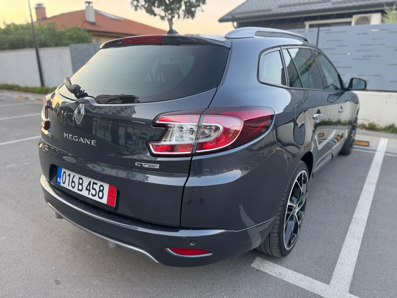 Renault Megane MEGANE III GRANDTOUR 2.0TCe GT - изображение 8