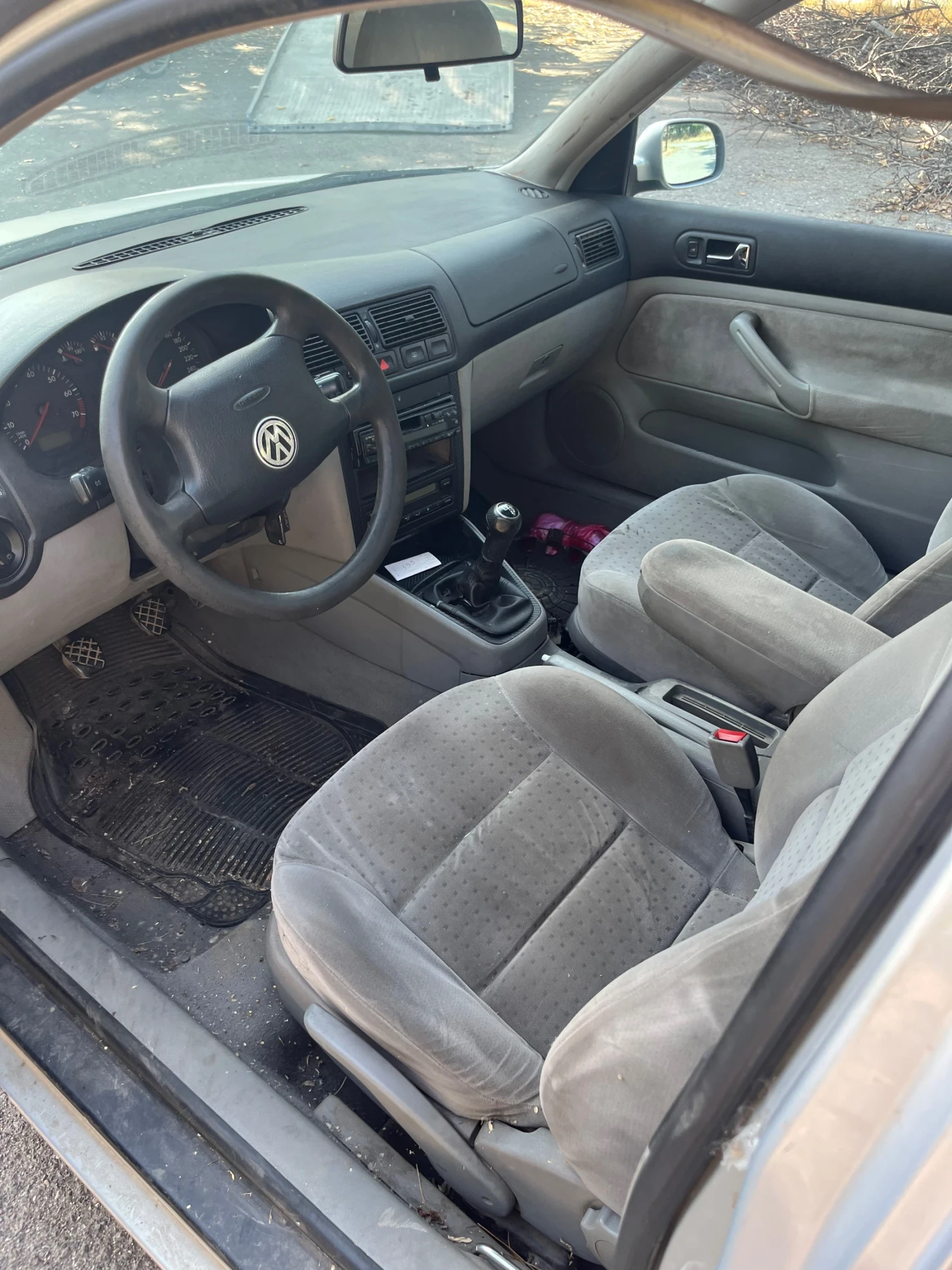 VW Golf 1.6i 102 кс ТОП ЦЕНИ - изображение 3