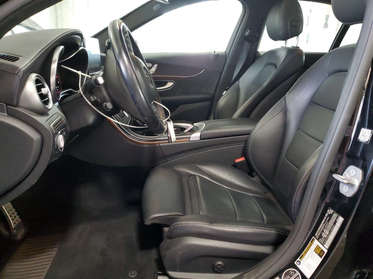 Mercedes-Benz C 300 2017 MERCEDES-BENZ C 300 4MATIC - изображение 8