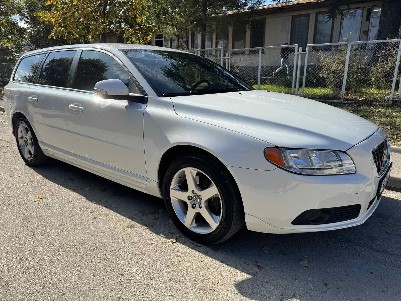 Volvo V70 2.4  | Mobile.bg   2