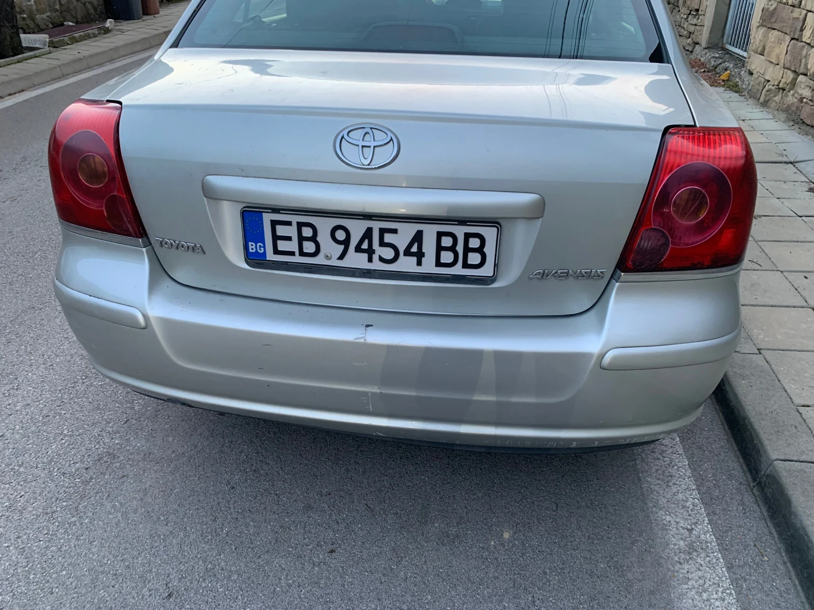 Toyota Avensis Sedan - изображение 6